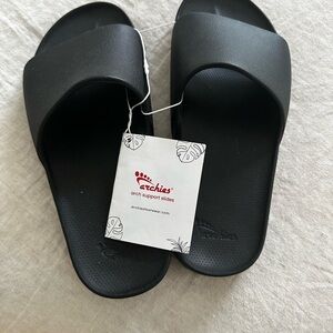 The viral Australian slide with arch support.